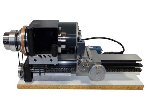 It has 3 sealed ball bearings in its spindle, coupled with a four speed positive vee belt drive. . Taig lathe review